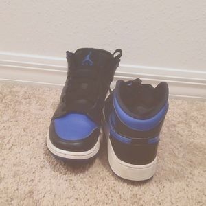 Jordan grade school size 5Y